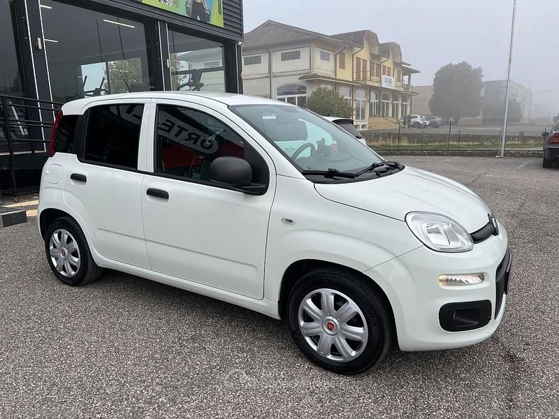 Usata Fiat Panda Pop 69 CV (50 kW) 2019 Bianco Furgone