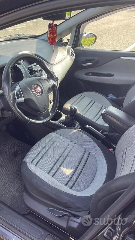 Usata Fiat Punto Evo 95 CV (69 kW) 2011 Nero Utilitaria