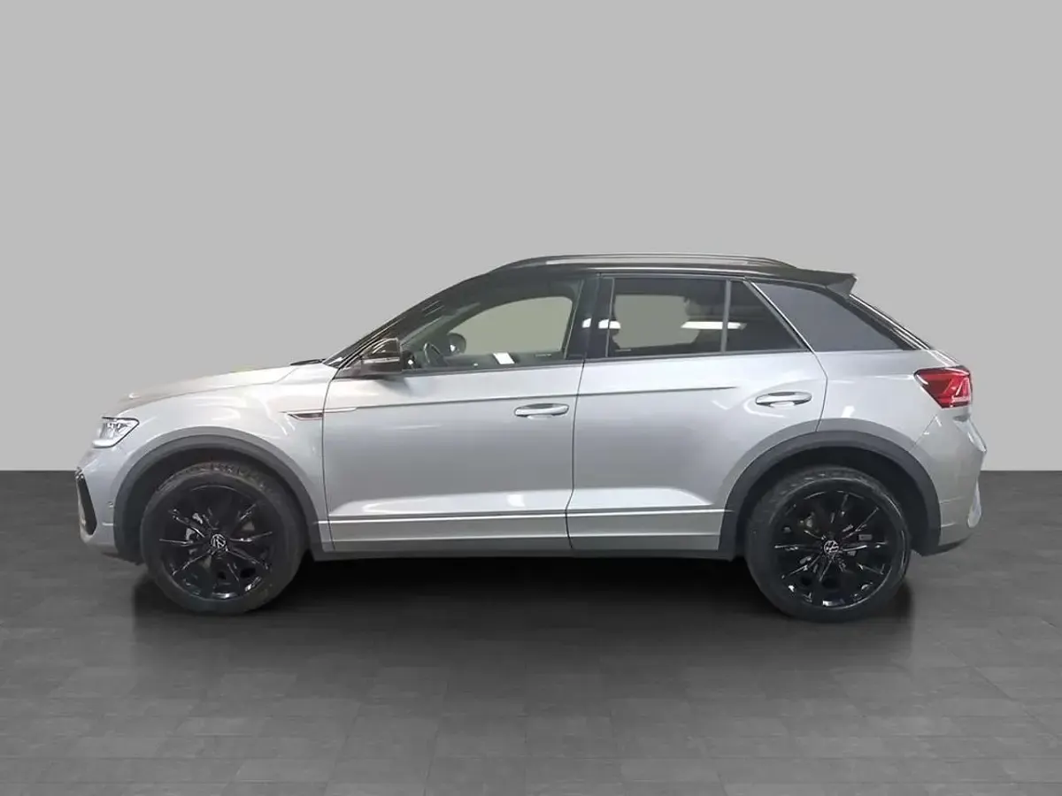 Usata VW T-Roc R-line 110 CV (80 kW) 2023 Pyrit silver metallizzato nero SUV