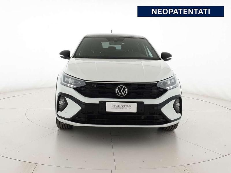 Usata VW Taigo R-line 110 CV (80 kW) 2022 Pure white nero SUV
