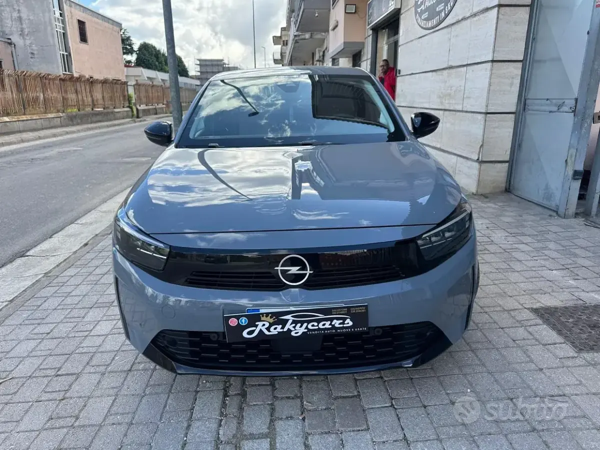 Usata Opel Corsa 75 CV (55 kW) 2024 Grigio Utilitaria
