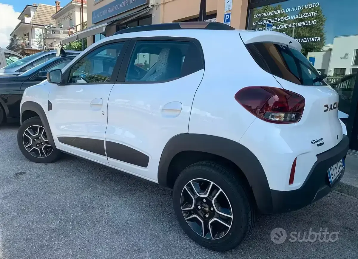 Usata Dacia Spring Extreme 19 kW (26 CV) 2024 Bianco Utilitaria