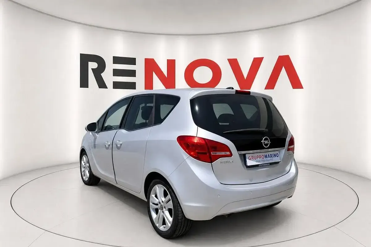 Usata Opel Meriva Cosmo 95 CV (69 kW) 2017 Grigio Monovolume