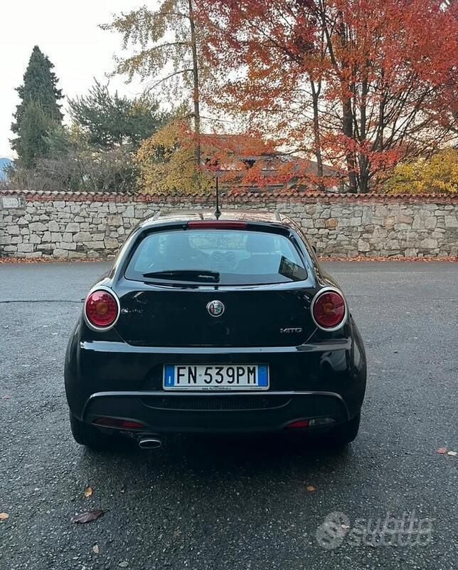 Usata Alfa Romeo MiTo 78 CV (57 kW) 2017 Nero Utilitaria