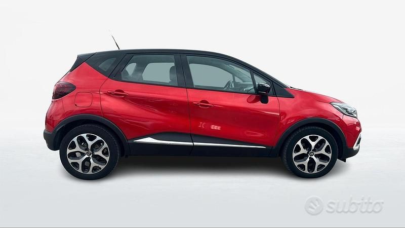 Usata Renault Captur Intens 90 CV (66 kW) 2018 Rosso SUV