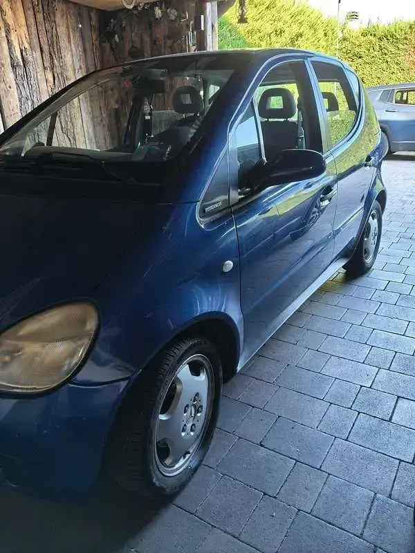 Usata Mercedes A140 Elegance 82 CV (60 kW) 2001 Utilitaria