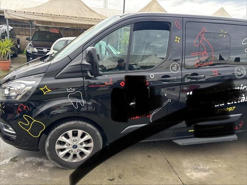Usata Ford Transit Connect 124 kW (169 CV) 2018 Nero Monovolume