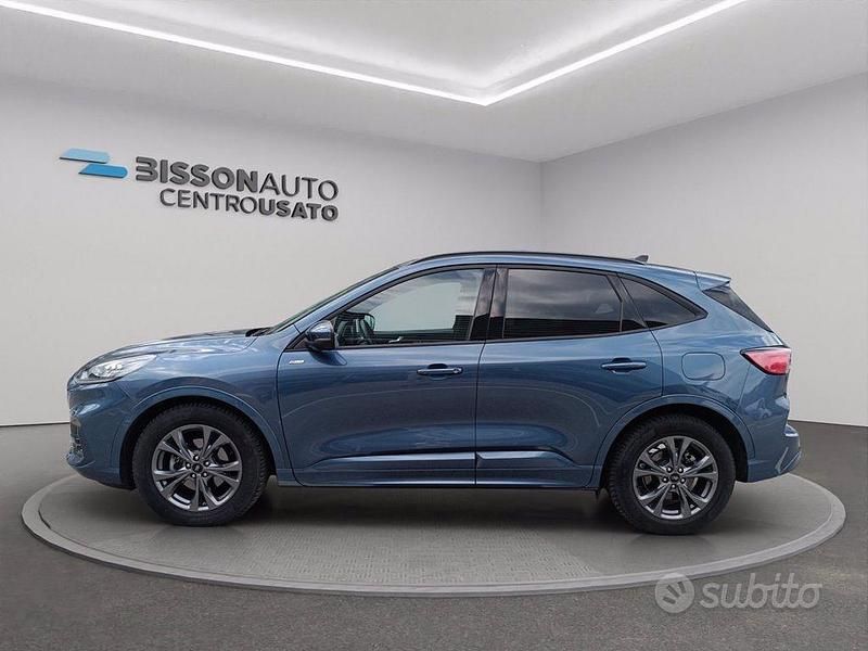 Usata Ford Kuga ST-Line 120 CV (88 kW) 2023 Blu SUV