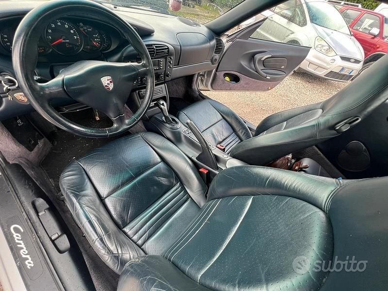 Usata Porsche 911 Carrera Cabriolet 300 CV (220 kW) 2000 Cabrio
