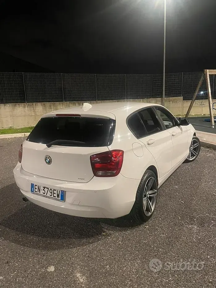 Usata BMW 116 Efficient Dynamics 116 CV (85 kW) 2012 Bianco Utilitaria