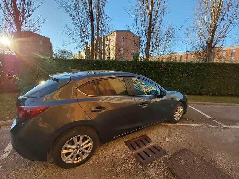 Usata Mazda 3 Evolve 101 CV (74 kW) 2016 Grigio Berlina
