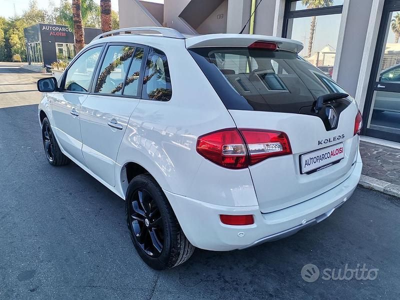 Usata Renault Koleos 150 CV (110 kW) 2010 Bianco SUV