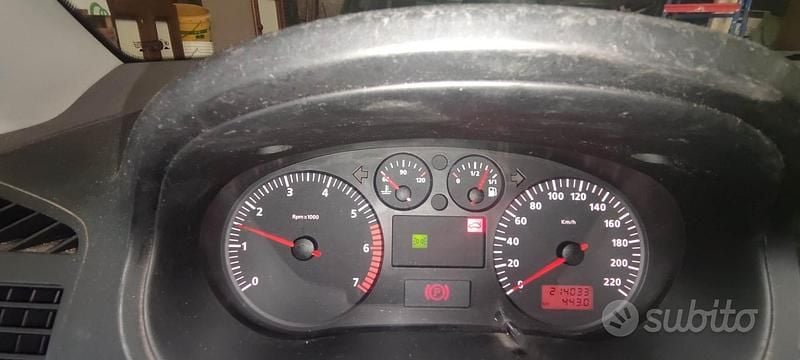 Verde Usata 1999 Seat Cordoba Station wagon | 400 € - Immagine 1/4