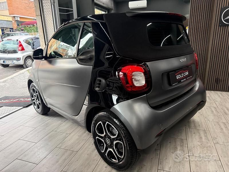 Usata Smart ForTwo Cabrio Passion 71 CV (52 kW) 2018 Grigio Cabrio