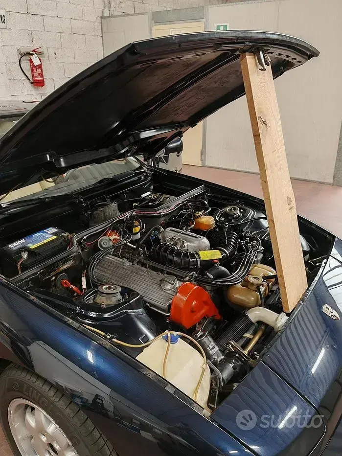 Usata Porsche 924 125 CV (91 kW) 1981 Blu Coupé