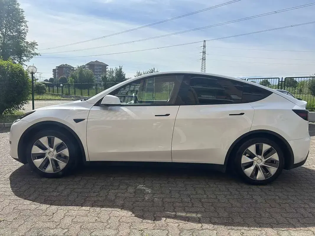 Brugt Tesla Model Y RWD 219 kW (299 HK) 2024 Hvid SUV