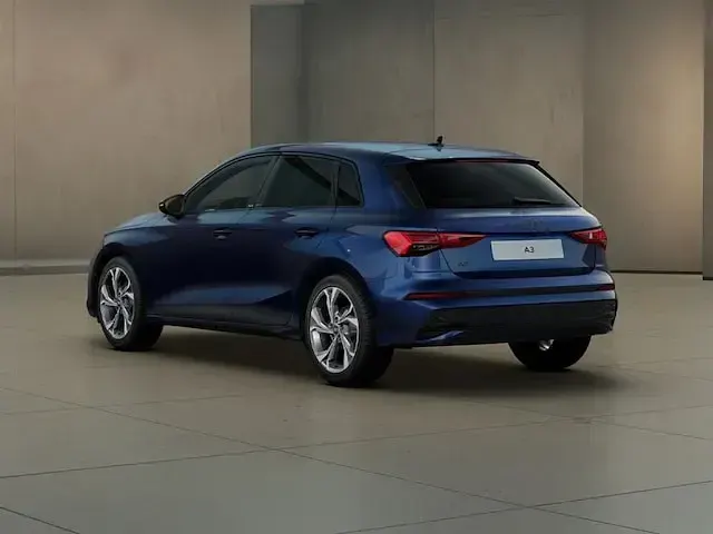 Nuova Audi A3 Advanced Plus 150 CV (110 kW) 2025 Blu navarra metallizzato Berlina