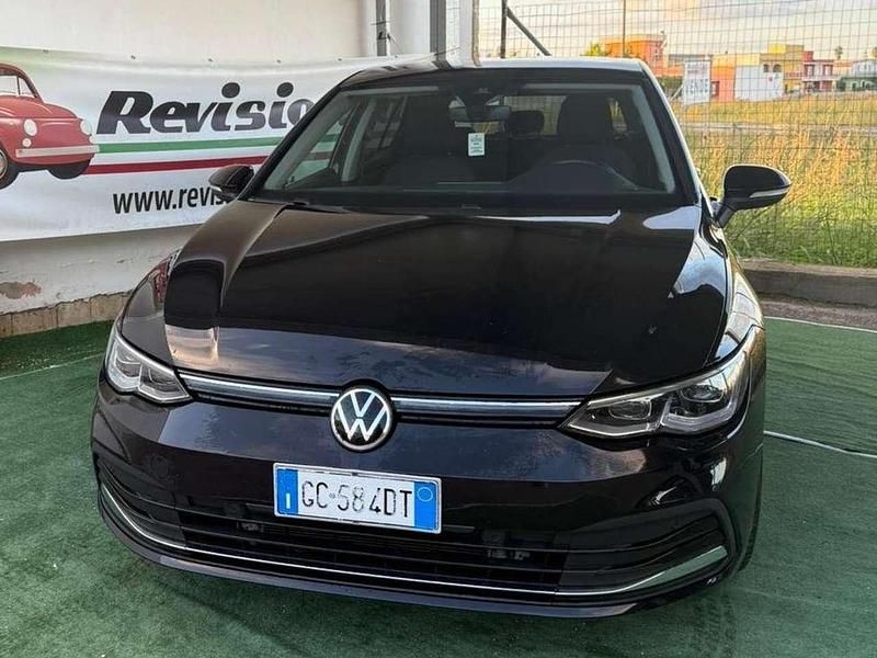 Deep black perlato Usata 2020 VW Golf VII Style Tre volumi | 22.200 € (Cara) - Immagine 1/4
