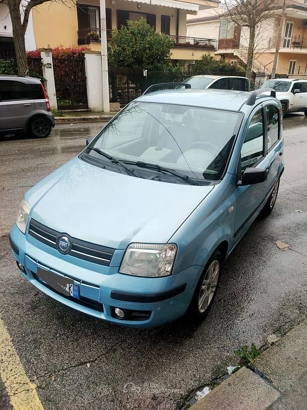 Usata Fiat Panda Emotion 60 CV (44 kW) 2006 Blu Utilitaria
