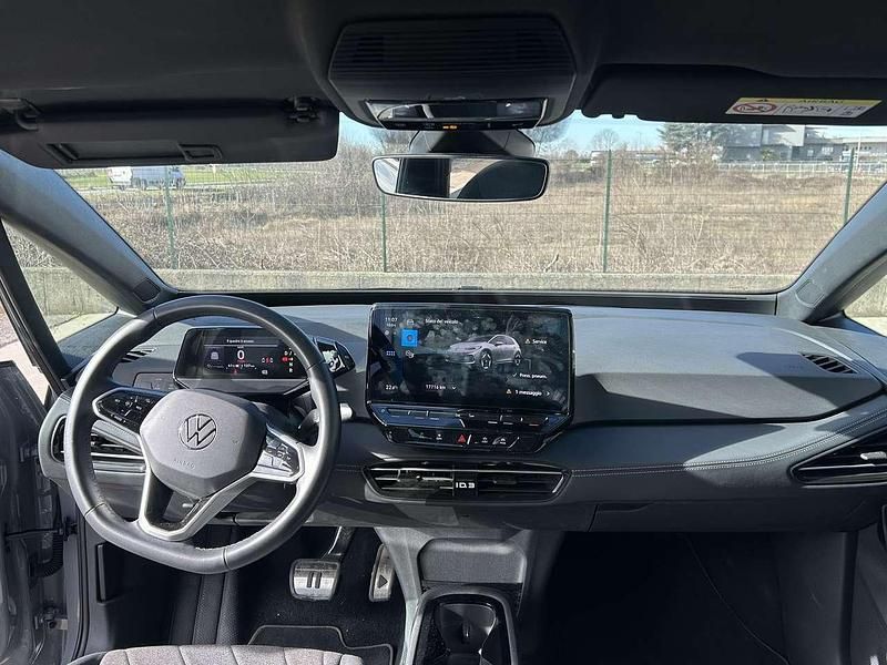 Usata VW ID.3 Pro Performance 69 kW (95 CV) 2024 Moonstone grey / tetto nero Utilitaria
