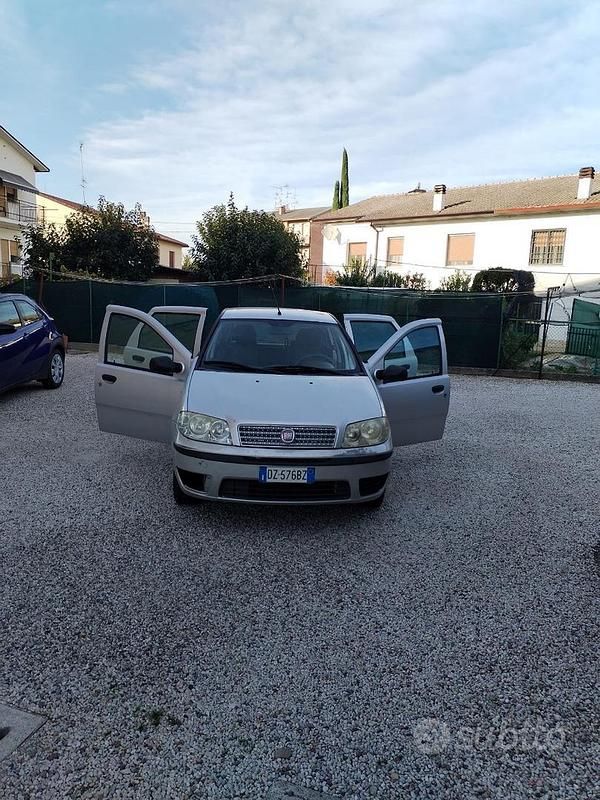 Usata Fiat Punto 2010 Grigio Utilitaria