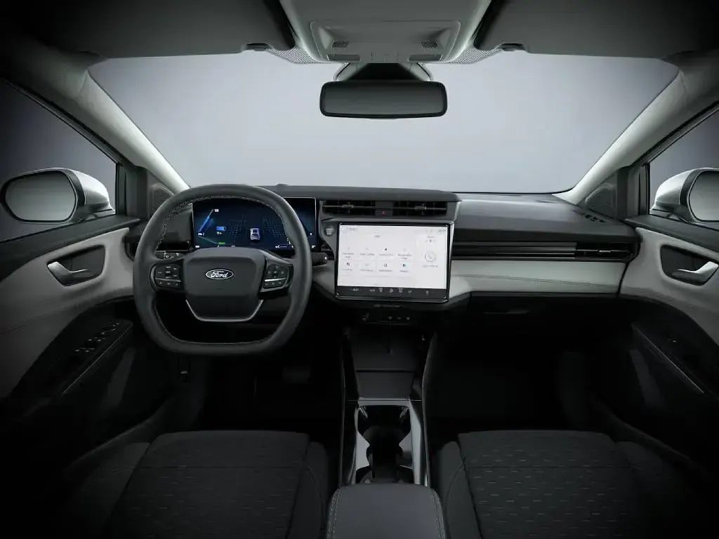 Nuova Ford Puma Gen-E 123 kW (168 CV) 2026 Agate black  SUV