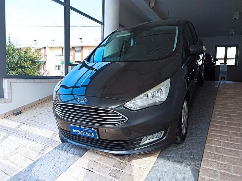 Begagnad Ford C-MAX Titanium 120 HK (88 kW) 2016 Grå Minibuss