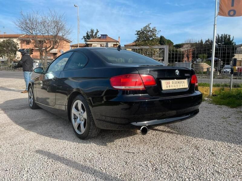 Usata BMW 320 177 CV (130 kW) 2008 Nero Coupé