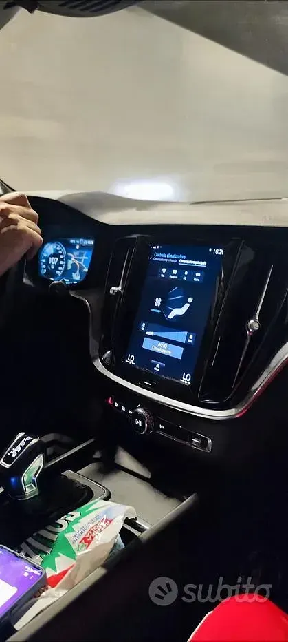 Usata Volvo V60 Business Edition 150 CV (110 kW) 2019 Bianco Station wagon