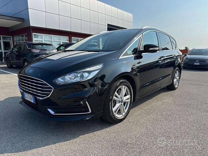 Usata Ford S-MAX Business Edition 150 CV (110 kW) 2021 Nero Monovolume