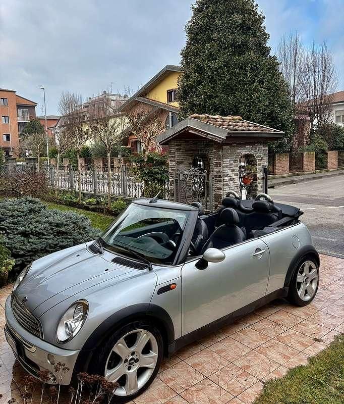 Usata Mini Cooper Cabriolet 116 CV (85 kW) 2006 Cabrio