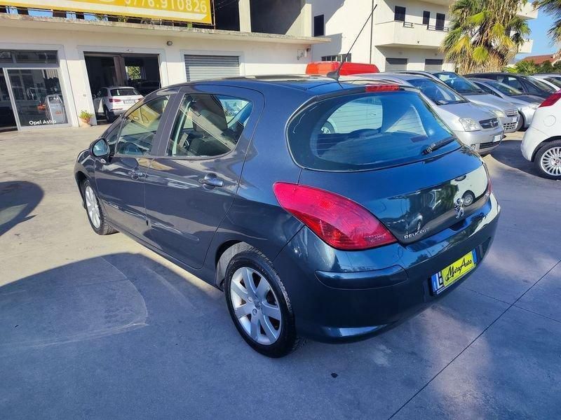 Usata Peugeot 308 Premium 90 CV (66 kW) 2010 Null Utilitaria