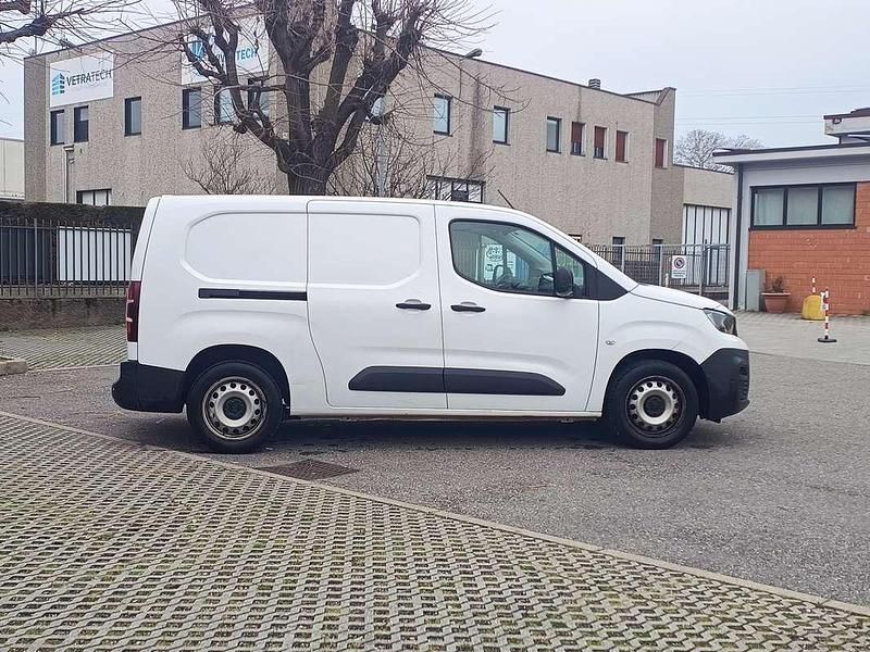 Usata Peugeot Partner 99 CV (72 kW) 2021 Bianco Monovolume