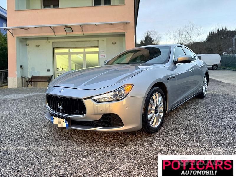 Usata Maserati Ghibli 275 CV (202 kW) 2014 Grigio Berlina