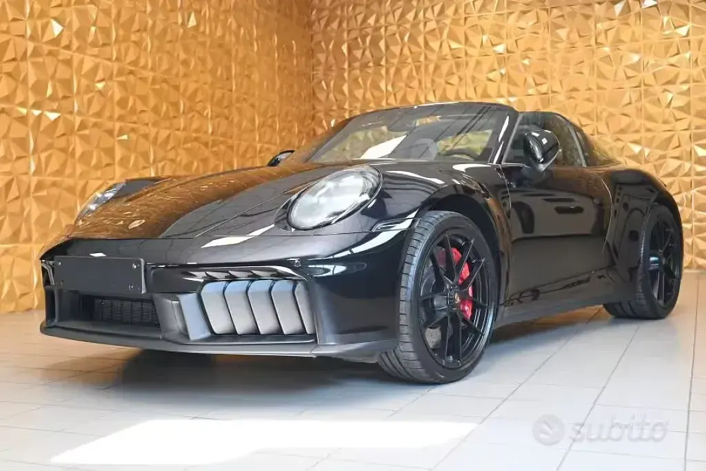 Usata Porsche 992 541 CV (397 kW) 2026 Cabrio