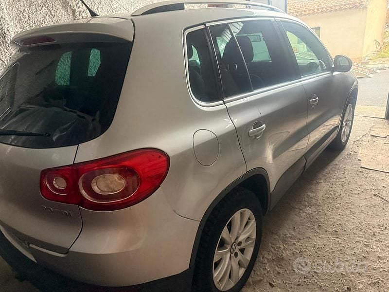 Usata VW Tiguan 150 CV (110 kW) 2009 Grigio SUV