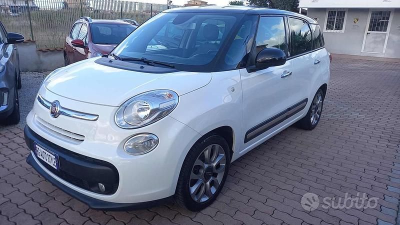 Usata Fiat 500L Living 105 CV (77 kW) 2014 Bianco Monovolume