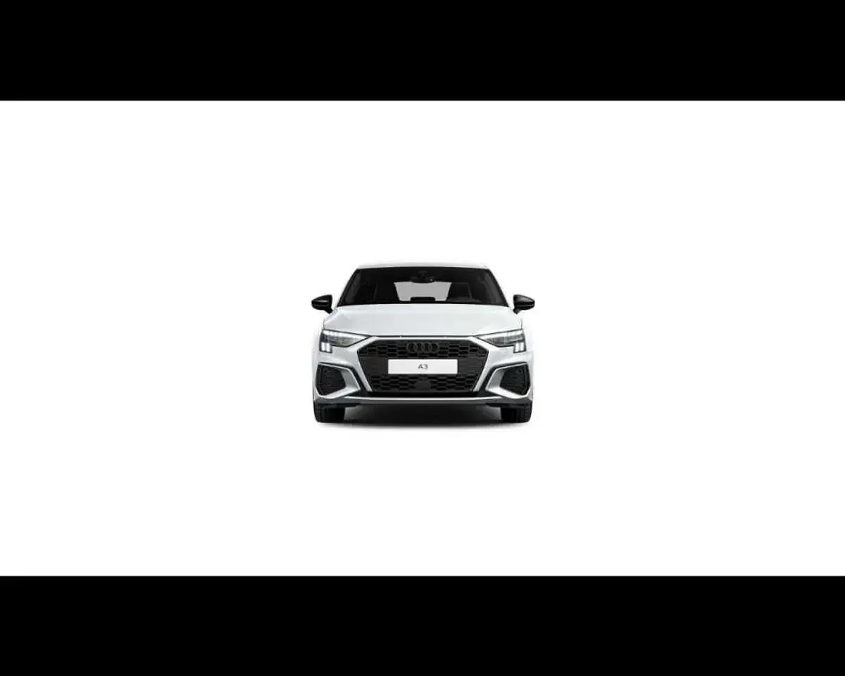 Usata Audi A3 Design 150 CV (110 kW) 2023 Bianco Berlina
