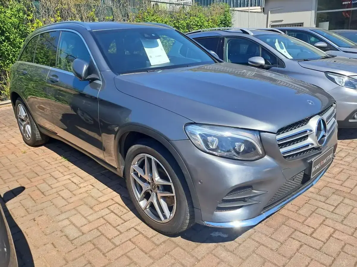 Usata Mercedes GLC250 Business 204 CV (150 kW) 2019 Argento SUV