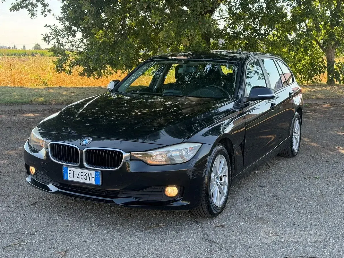 Usata BMW 318 Luxury Line 143 CV (105 kW) 2014 Nero Station wagon