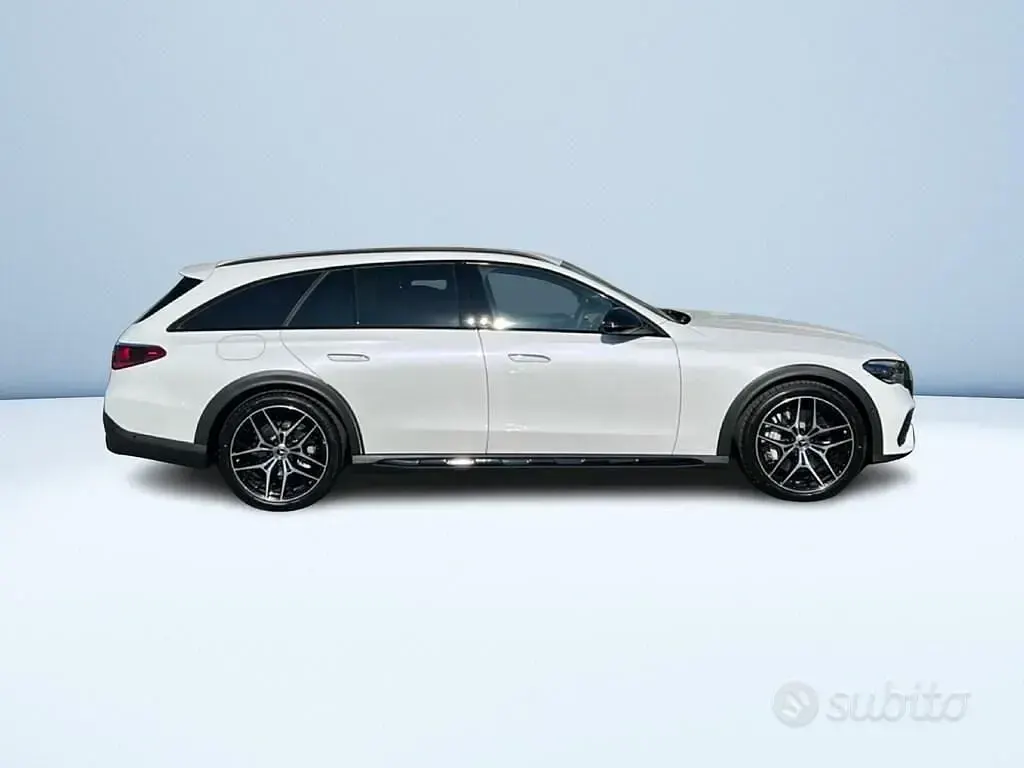 Nuova Mercedes E220 Premium 197 CV (144 kW) 2026 Bianco Station wagon