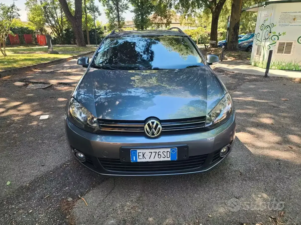 Usata VW Golf VI 105 CV (77 kW) 2011 Grigio Utilitaria