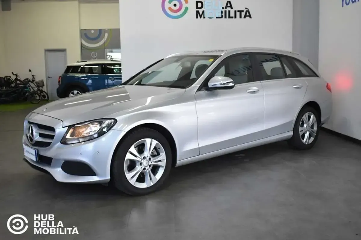 Usata Mercedes C220 Business 170 CV (125 kW) 2016 Argento Station wagon