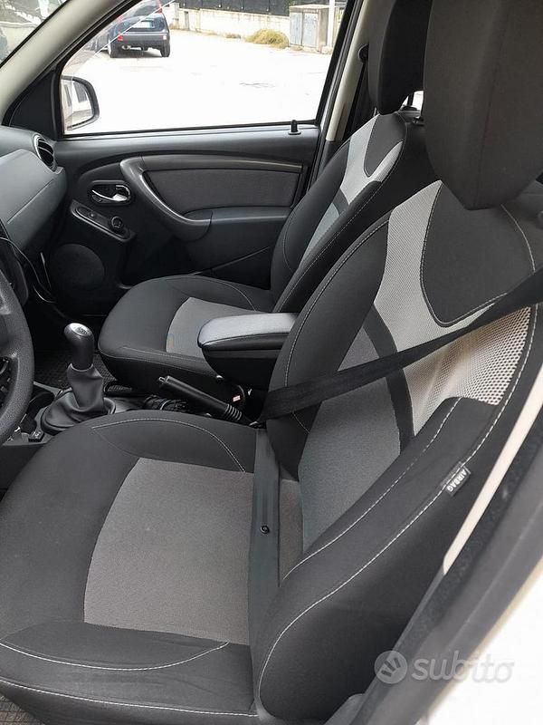 Usata Dacia Duster 115 CV (84 kW) 2017 Monovolume