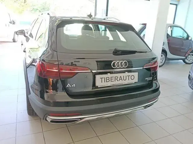Usata Audi A4 Allroad Business 190 CV (139 kW) 2020 Nero Station wagon