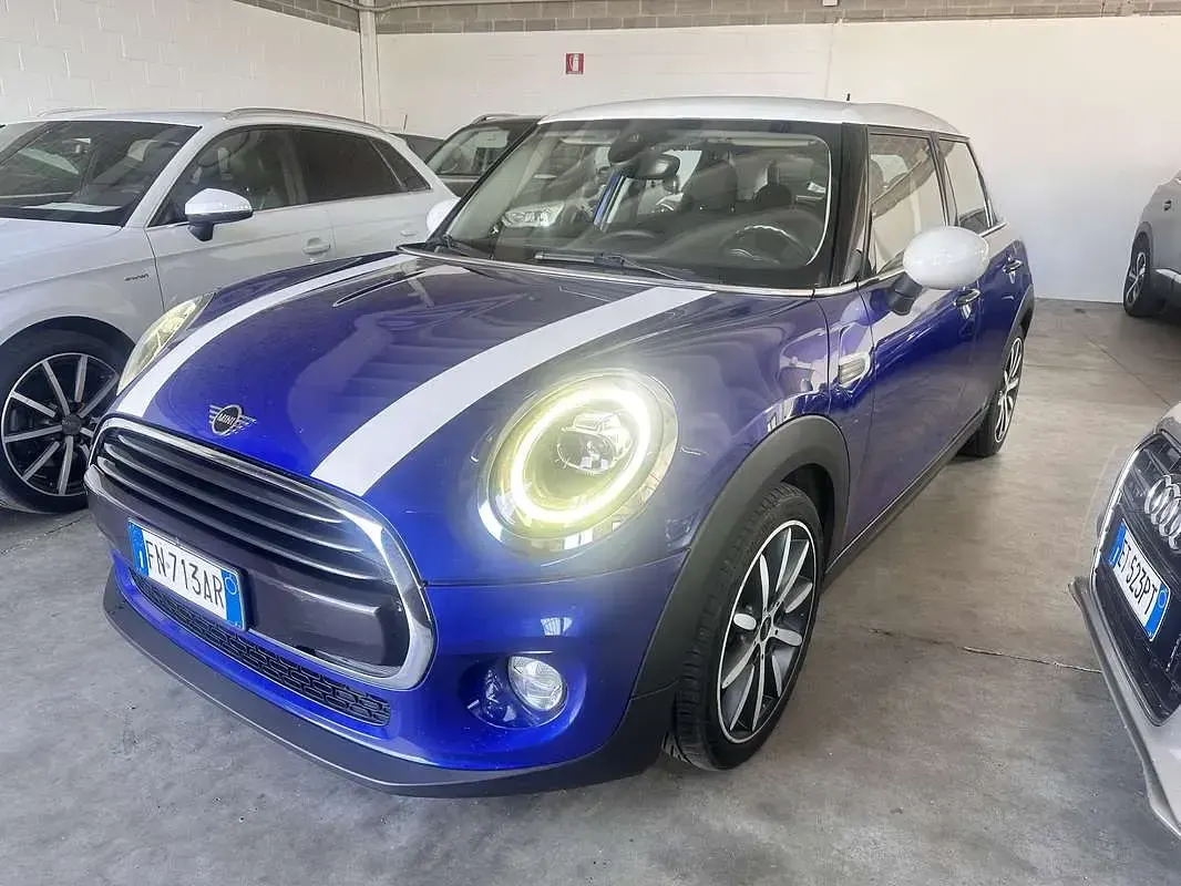 Usata Mini Cooper D Hype 116 CV (85 kW) 2018 Bluazzurro Utilitaria