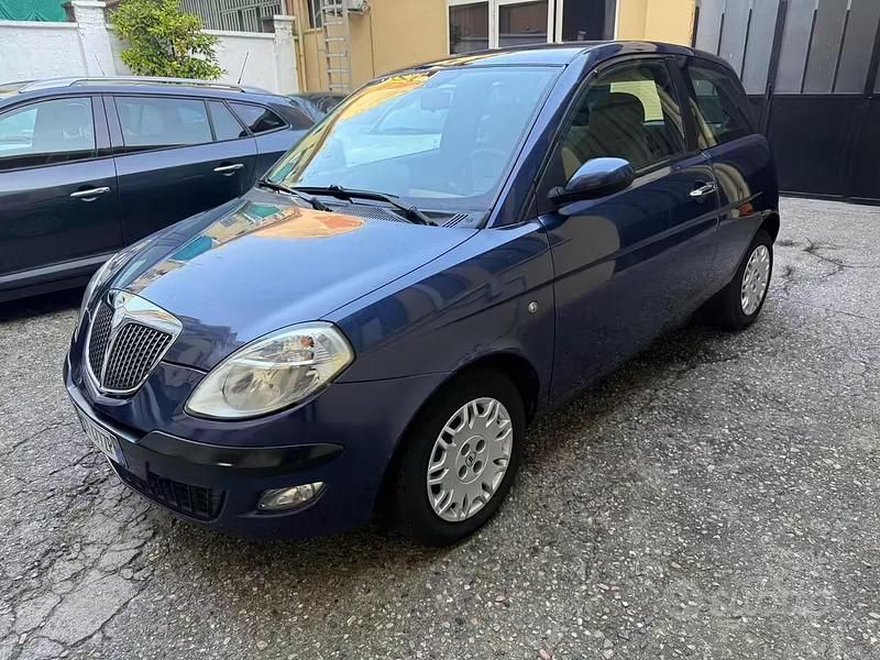 Usata Lancia Ypsilon 80 CV (58 kW) 2006 Blu Utilitaria