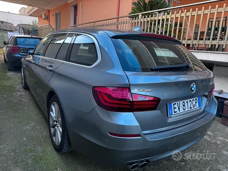 Begagnad BMW 525 Luxury Line 218 HK (160 kW) 2014 Grå Sedan