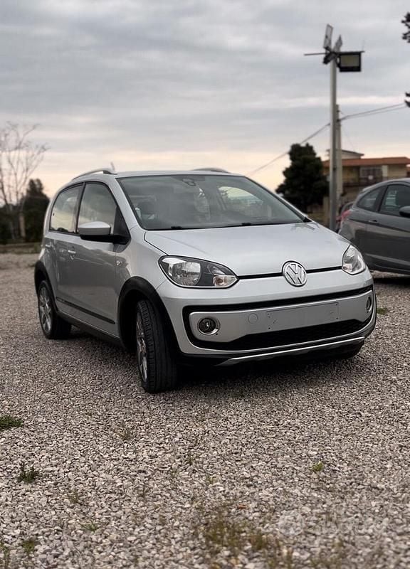 Usata VW up! 75 CV (55 kW) 2015 Grigio Utilitaria