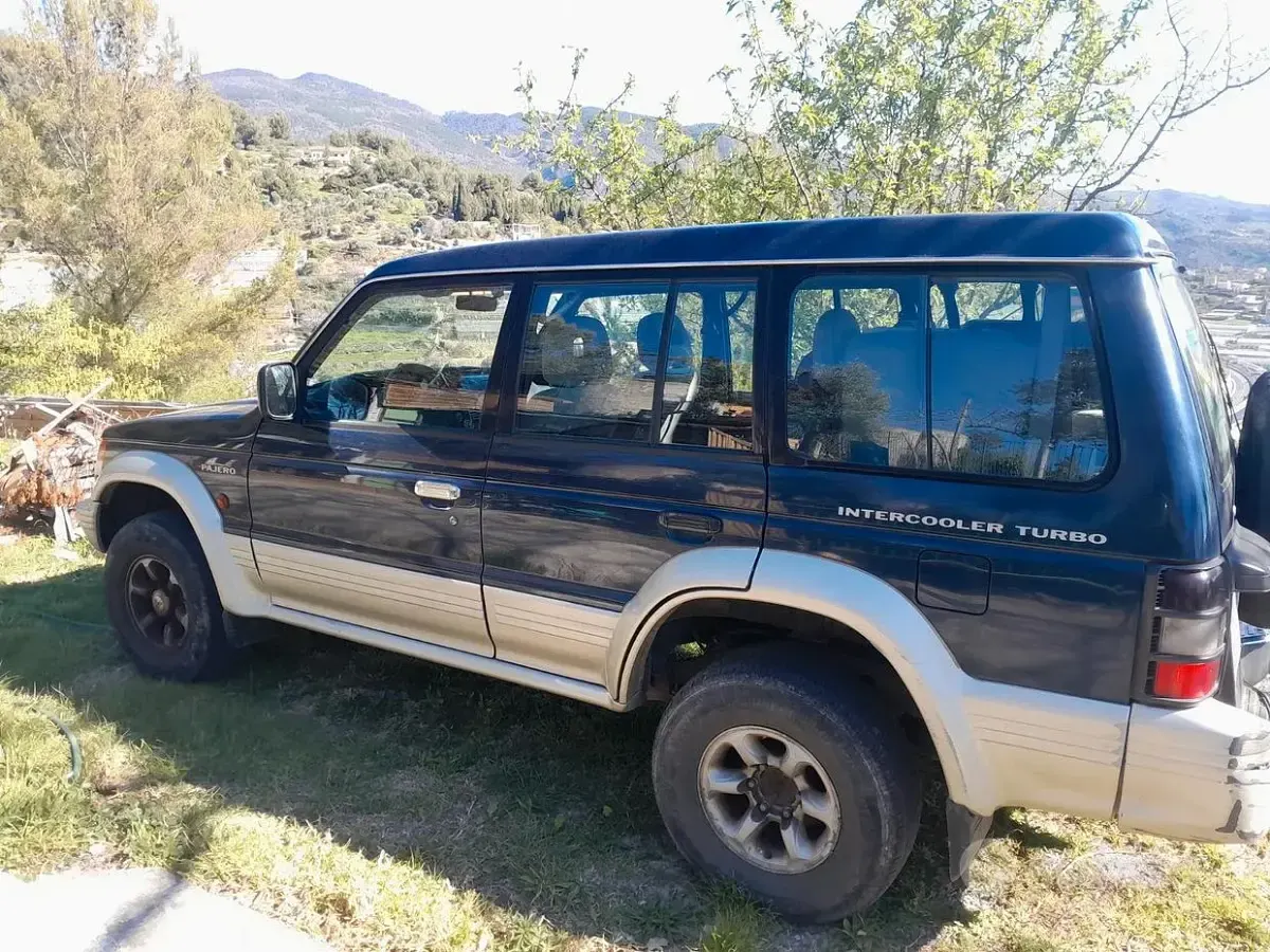 Usata Mitsubishi Pajero 100 CV (73 kW) 1997 Blu SUV